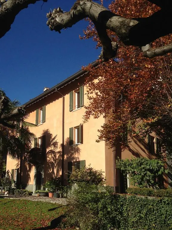 Antico Glicine B&B Maslianico 0*,  Italy