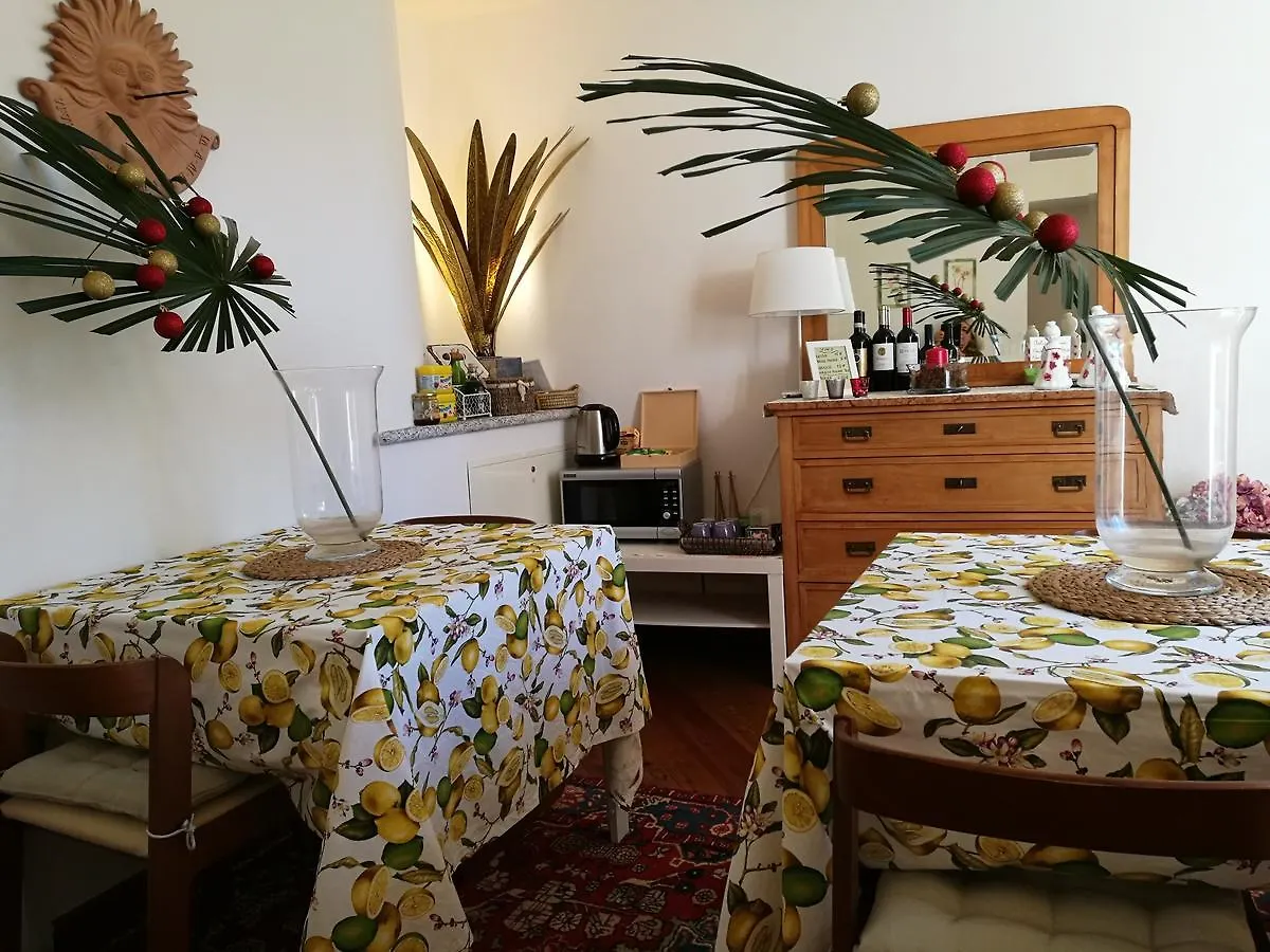 Antico Glicine B&B Maslianico Italy